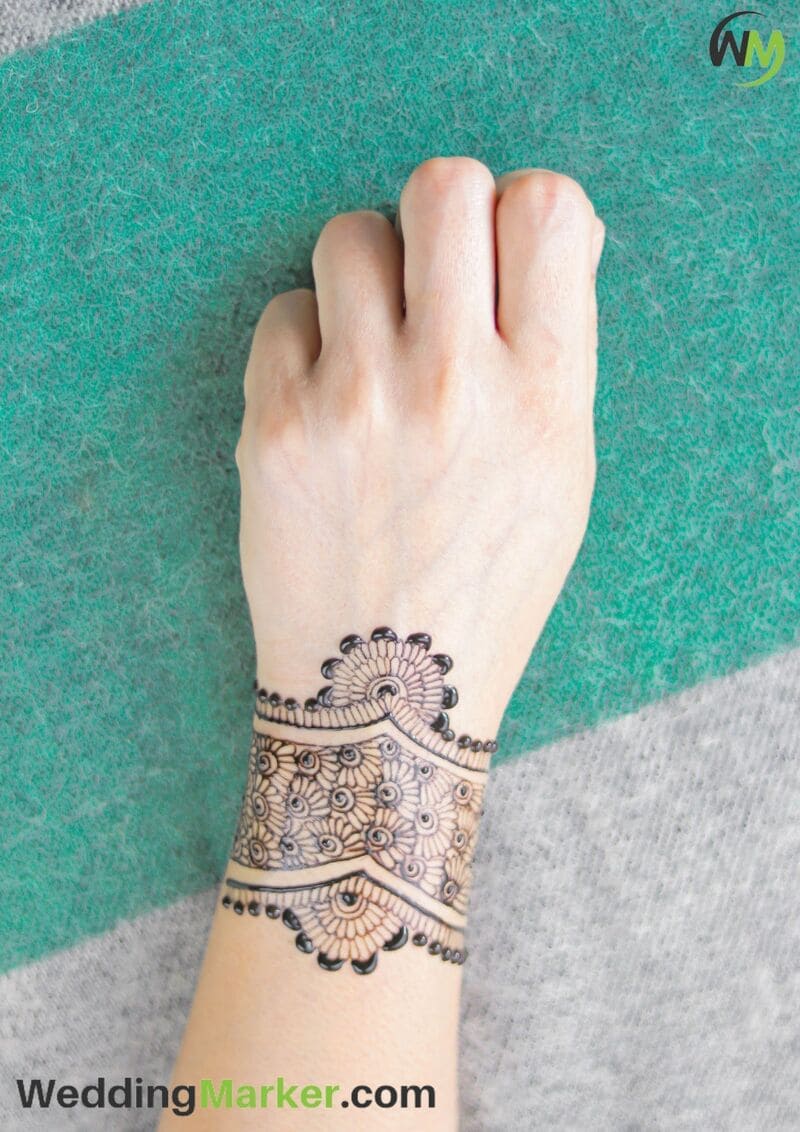 75 Latest Bracelet Style Mehndi Designs For 2020 | Henna tattoo designs,  Cute henna tattoos, Henna inspired tattoos